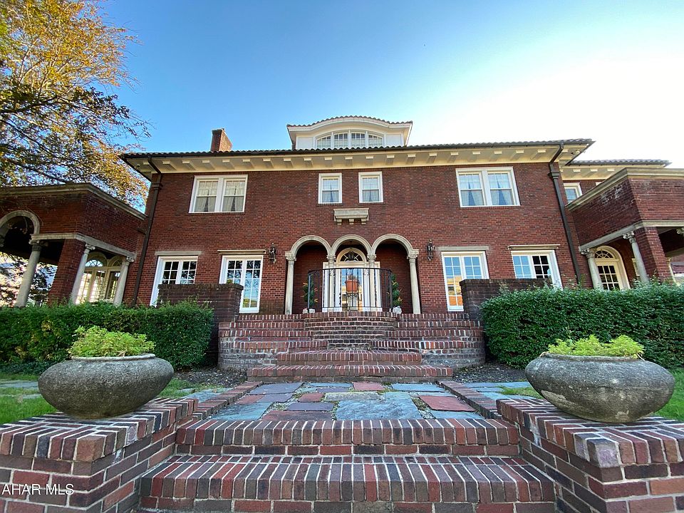 1st image of 863 Washington Ave