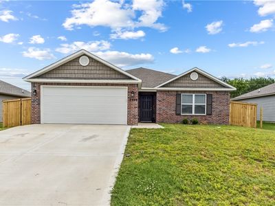 2409 S Silver St, Siloam Springs, AR, 72761