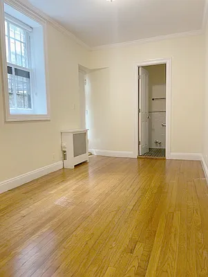 Rented by AJ Clarke | media 23