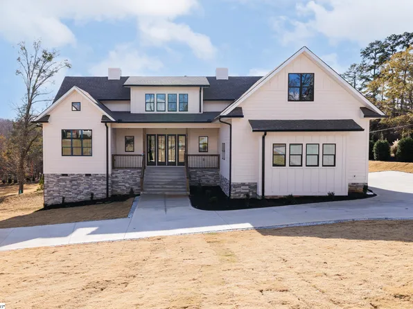 100 Pinelands Pl, Travelers Rest, SC 29690