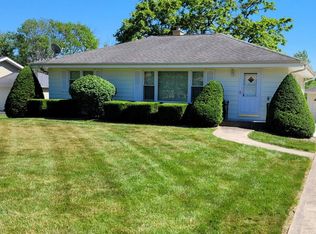 133 W Chicago Ave, Downers Grove, IL 60515