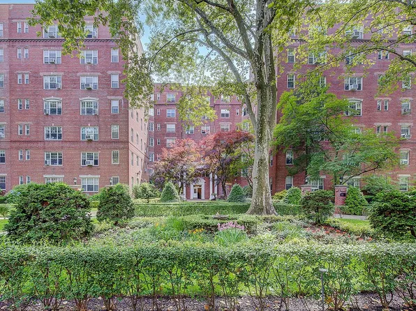 77-14 113th St APT 2R, Flushing, NY 11375