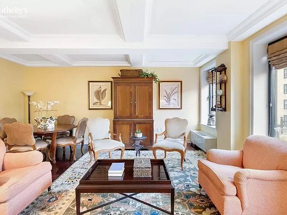 2nd image of 15 E 69th St #5B