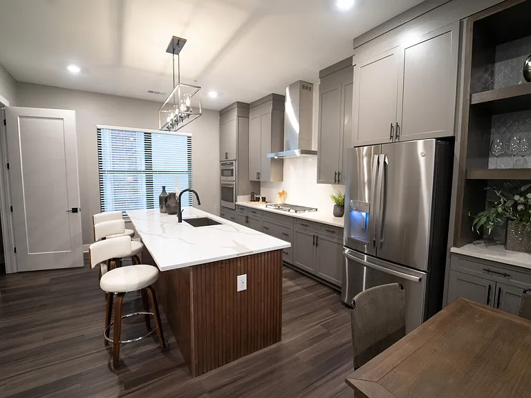 Chandler Residences — Photo 36