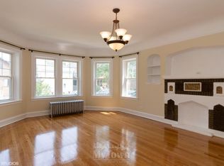 5323 W Cornelia Ave #5321-1, Chicago, IL 60641
