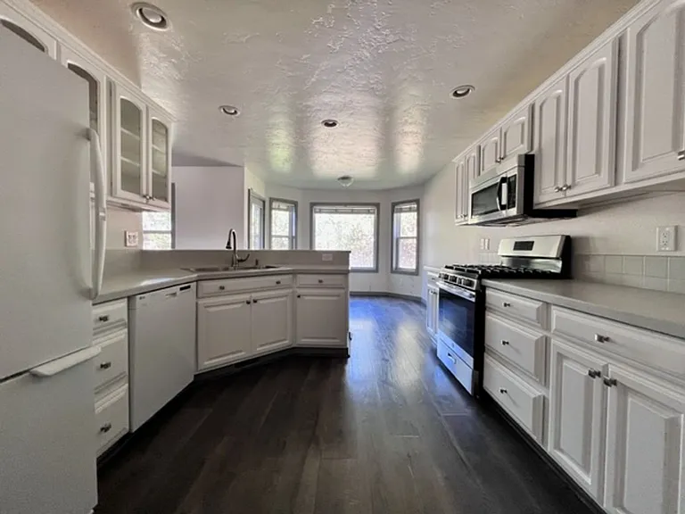 3134 N Blue Springs Ave — Photo 12