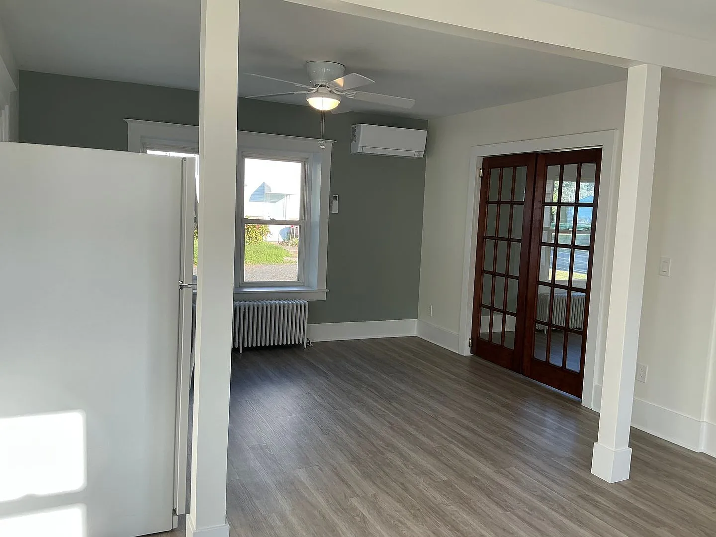Completely remodeled 3-bedroom Home in Cromwell — Photo 4