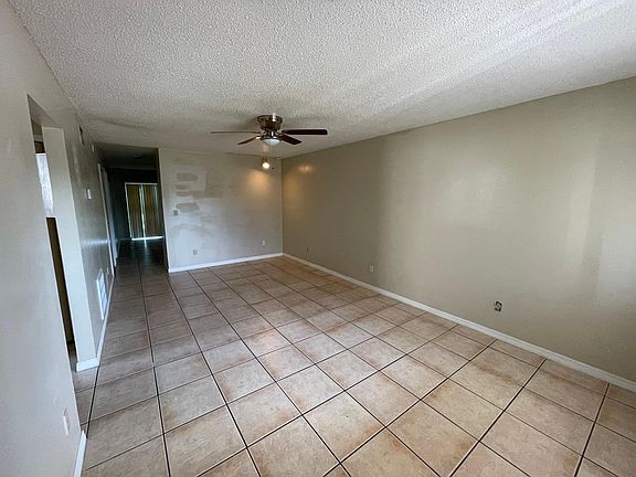 3rd image of 4315 Continental Blvd #4315