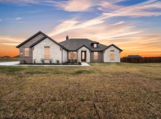 3111 White Oak Rd, Oak Ridge, TX 75160