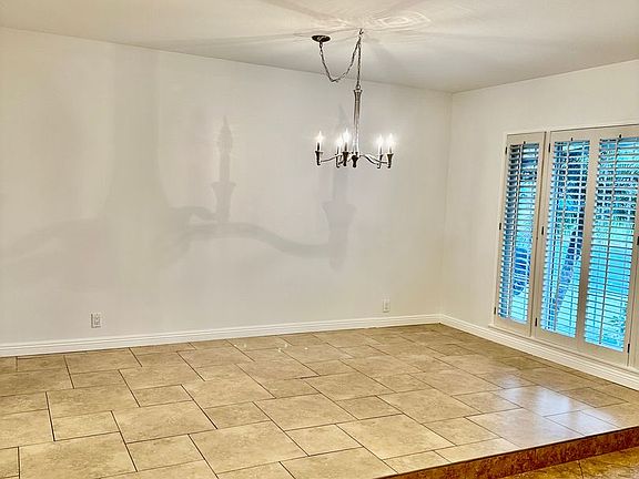 3rd image of 230 Camino Manzanas