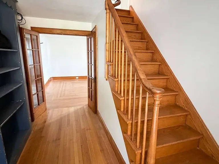 35 Maple St — Photo 12