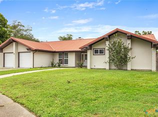 111 Warwick Glen St, Victoria, TX 77904