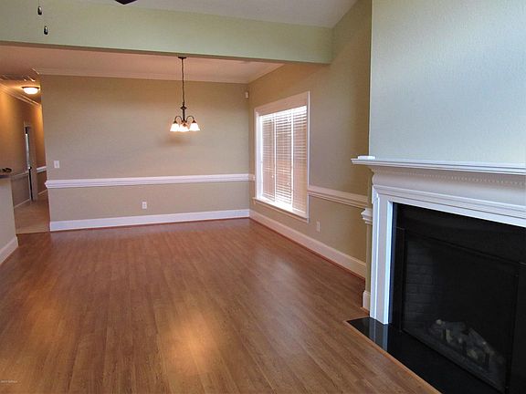 4th image of 3501 Ellsworth Drive #B