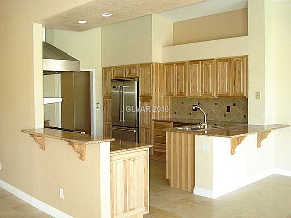 3rd image of 5400 Painted Sunrise Dr