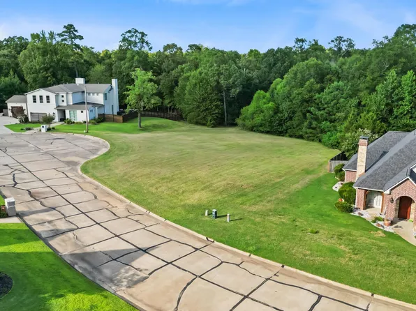 6706 Springwood Cir, Texarkana, TX 75503