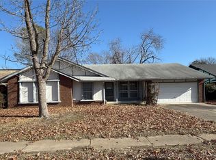 805 S Poplar Ave, Broken Arrow, OK 74012