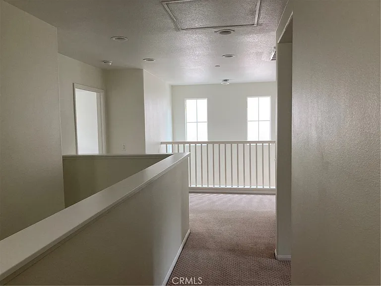 42744 Azure St — Photo 9