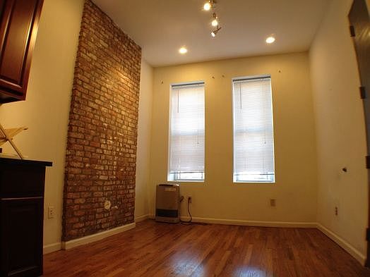 2nd image of 2709 Ocean Ave Ste 1