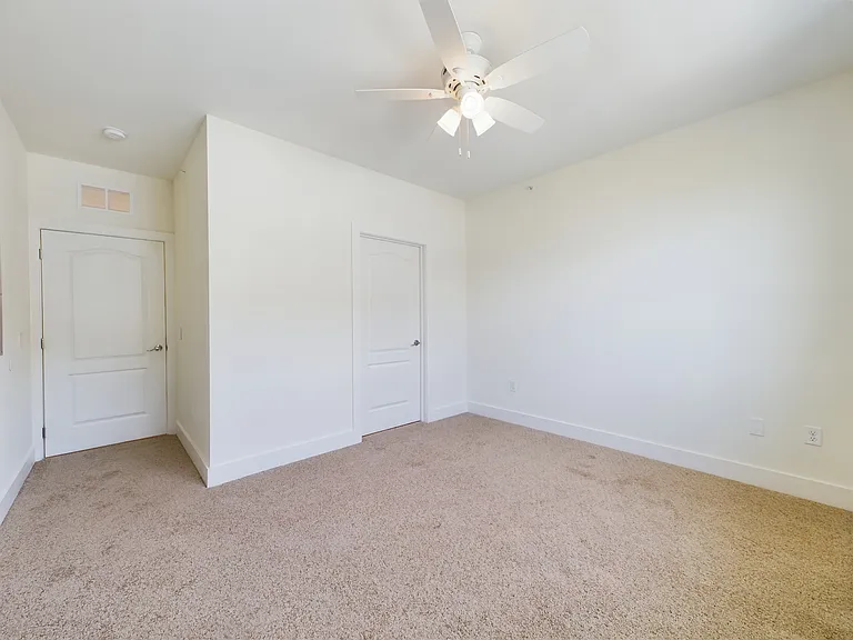 Hickory Cottages Apartment Homes — Photo 79