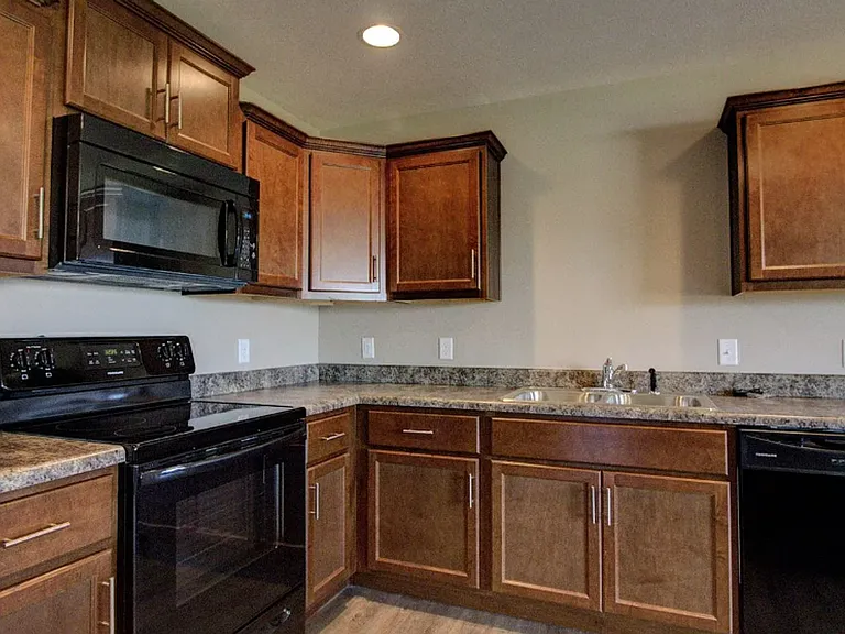 496 W Grace St — Photo 4