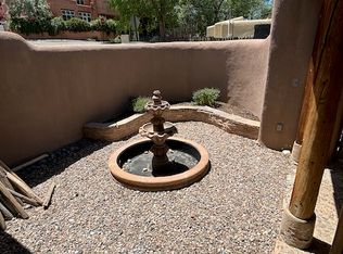 403 Trujillo Ln, Taos, NM 87571
