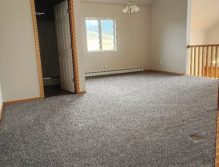 650 E Williams Rd — Photo 35