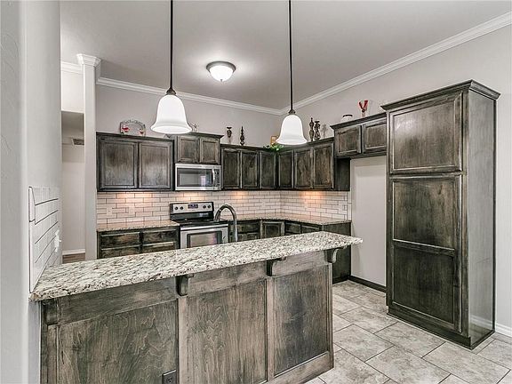 2nd image of 3020 NW 182nd St