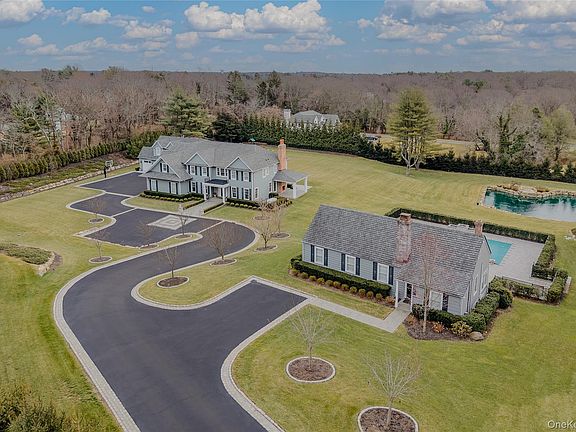 2nd image of 365 Split Rock Road