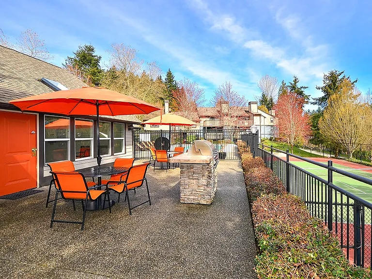 North Creek Heights Apartments — Photo 18