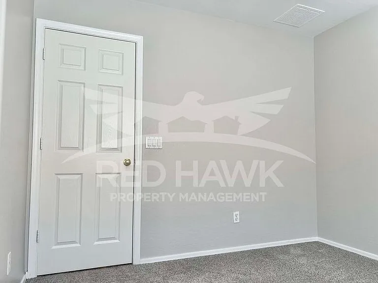 2701 E Bagdad Rd — Photo 15