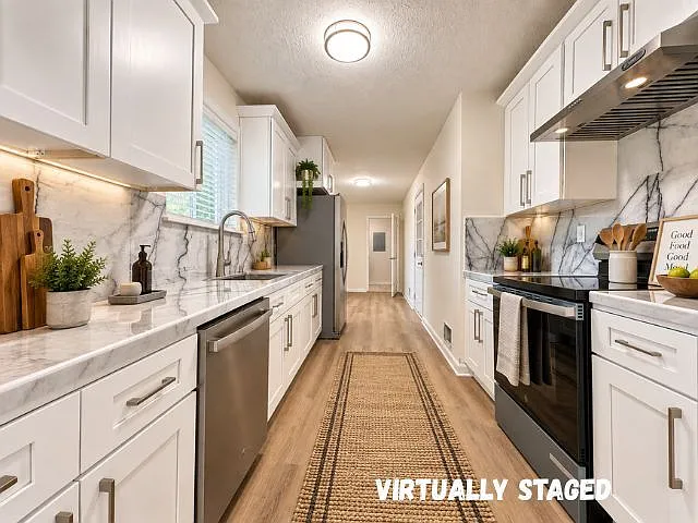 4 bed, 3.0 bath, 1674 sqft, $2,200 — Photo 2