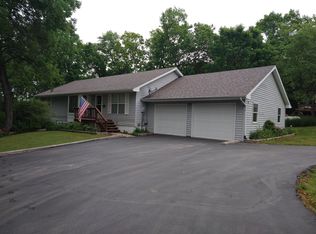 37 Melody Manor Ln, Reeds Spring, MO 65737