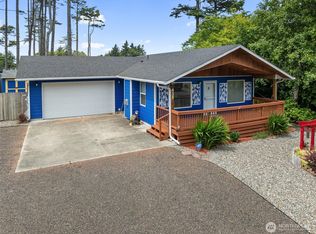 435 Lake View Loop NE, Ocean Shores, WA 98569