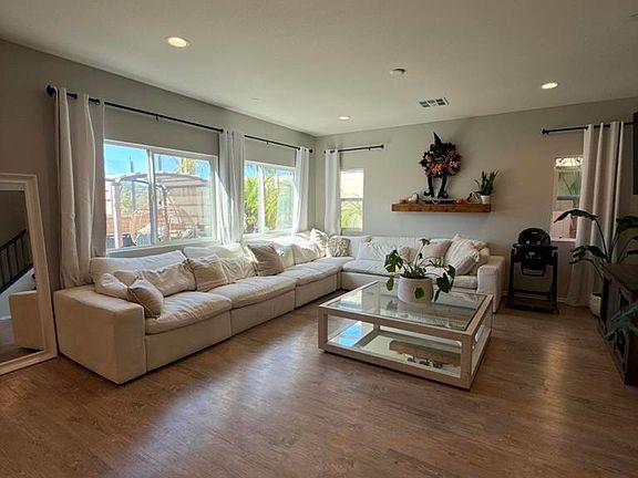 5th image of 33540 Asturian Way
