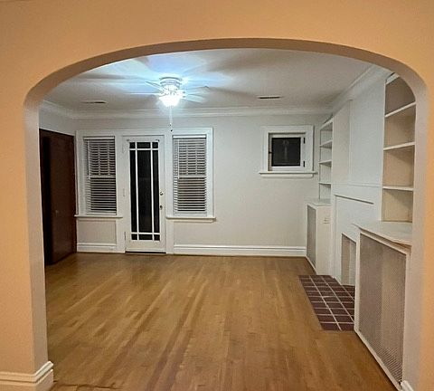 5th image of 5243 Delor St #2F