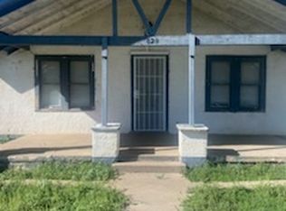 820 S Avenue B, Portales, NM 88130