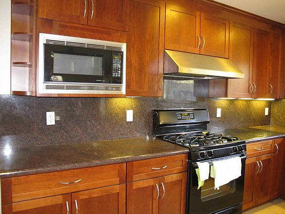 4th image of 10450 E Estates Dr
