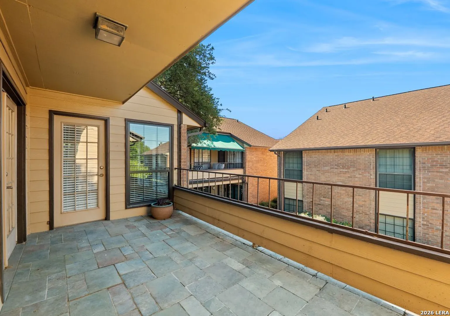 Charming 3- Bedroom Condo in Idlewood Community — Photo 4