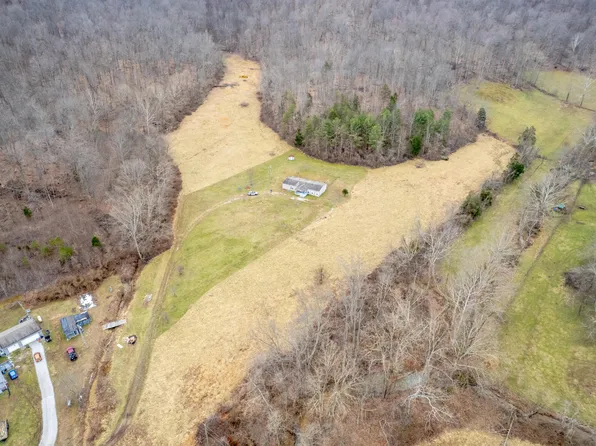 6205 Salt Lick Rd, Vanceburg, KY 41179