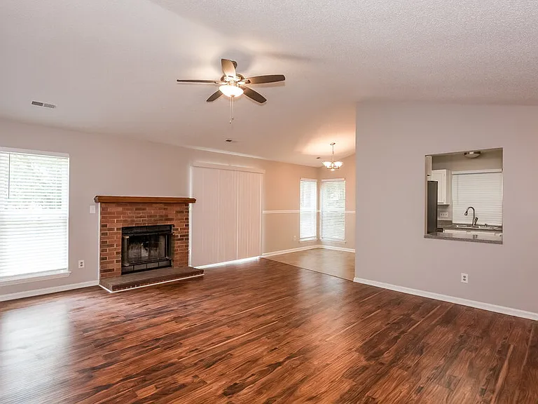 9007 Oren Thompson Rd — Photo 3
