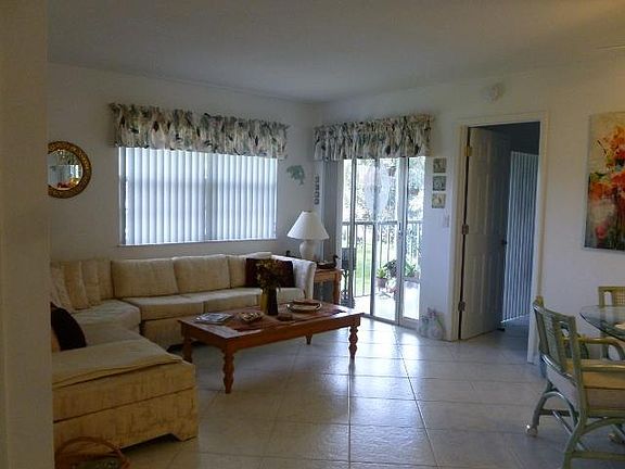4th image of 1562 SE Royal Green Cir APT T203