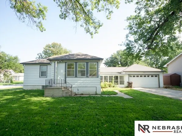 1740 W Q St, Lincoln, NE 68528