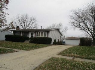 35W782 Crispin Dr, Elgin, IL 60123