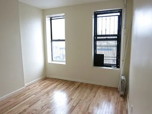 Rented by Landmine Realty LLC | media 9