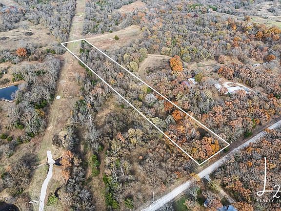 2nd image of 4379 County Road 2800