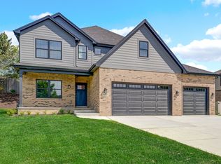 11516 Hummingbird Ct, Mokena, IL 60448