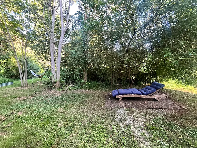 524 Asbury Dr — Photo 16