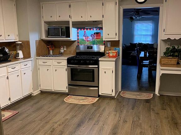 5th image of 19 Brentwood Ln