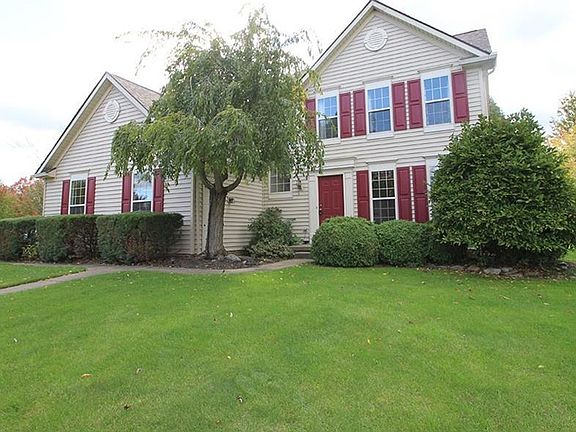 3rd image of 1098 Alexandria Ln