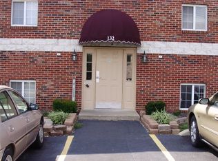 134 Lauren Cir APT F, Belleville, IL 62223